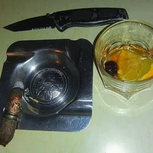 ANOTHER WINNER - A.Fuente Gran Reserva - staff pick, enjoyed at home with an old-fashioned (cut with tools on hand lol).