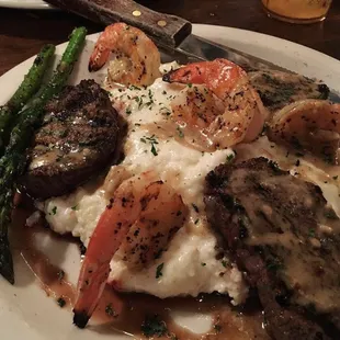 Grilled Tournedos &amp; Shrimp over pepperjack cheese grits