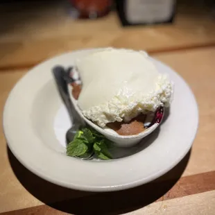 a bowl of ice cream on a plate