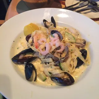 Seafood Fettuccine