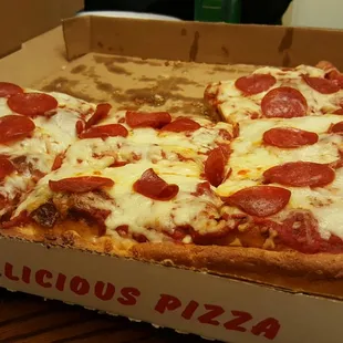 Sicilian Pizza from Anthony&apos;s NY Pizza on Anderson in Carrollwood! #tasty!