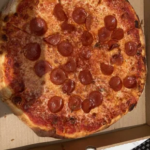 Large pepperoni Pizza