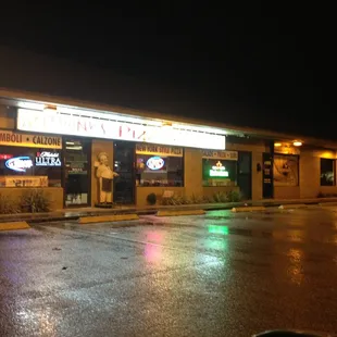 the outside of the restaurant