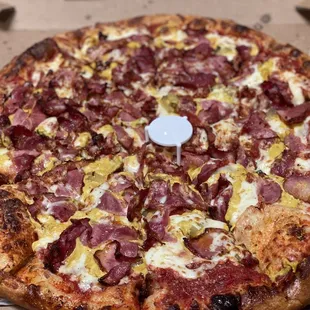 The Best Pastrami Pizza in Town!