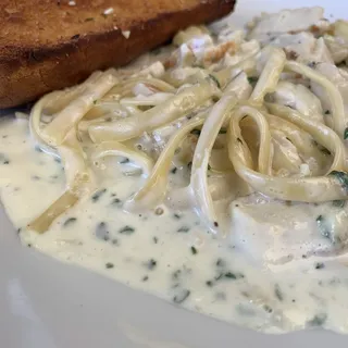 Fettuccine Alfredo