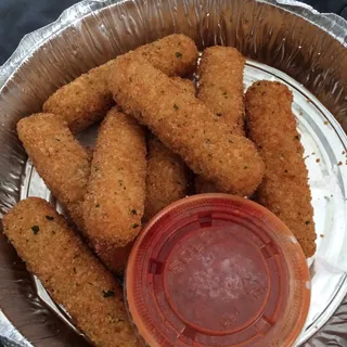 8 Mozzarella Sticks with Sauce
