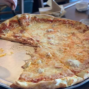 18 inch pepperoni pizza. White Thin Crust Slice Pizza