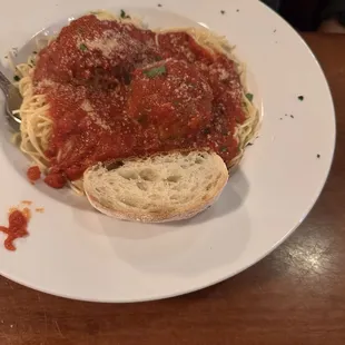 Pasta and meatballs
