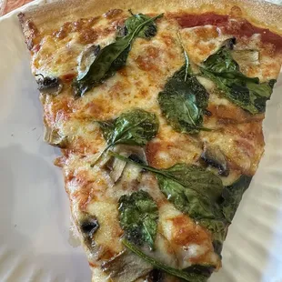 Mushroom spinach slice