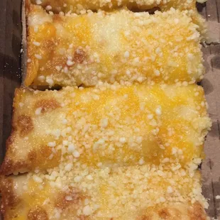 Best cheese bread in Macomb county!