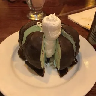 Pistachio Tartufo