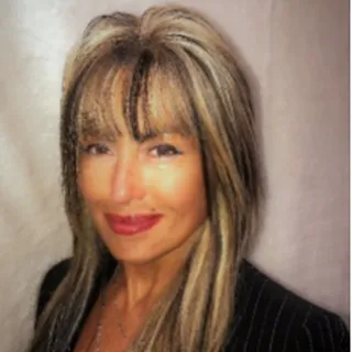 Lisa B.