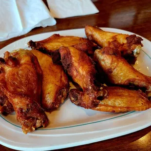 Plain chicken wings, they call it mild