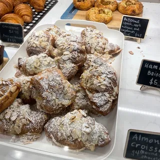 Almond Croissant