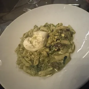 Pesto cavatelli