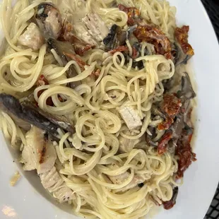 Capellini Antico with chicken