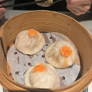 Crab meat soup dumplings 3