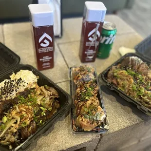 Ribeye Steak Plate with Rice and Macaroni, Sprite, Blackberry Tea and Spicy Salmon Bites