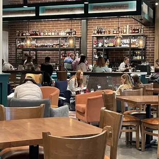 Bar - sitting area