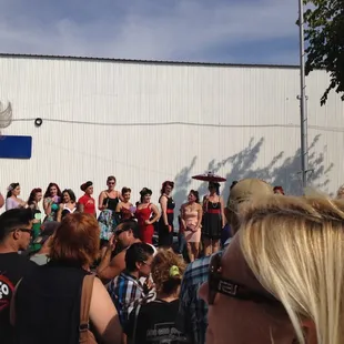 a large crowd of people