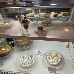 Dessert display