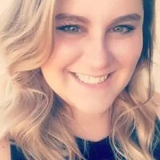 Tori F.