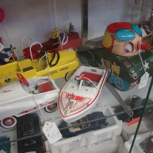 Some cool tin litho mechanical toys!