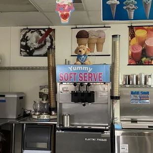 Inside the best of the best ice cream in Pittsburgh!