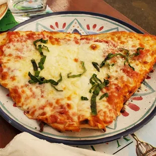 Thing crust Margherita pizza