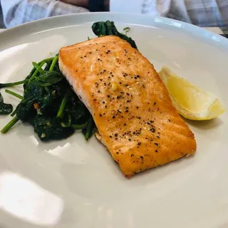 Broiled salmon