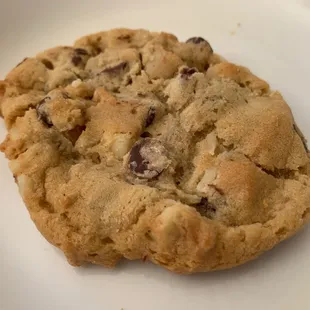 Semisweet Chocolate Macadamia