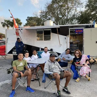 Waiting for food. Quick preparation