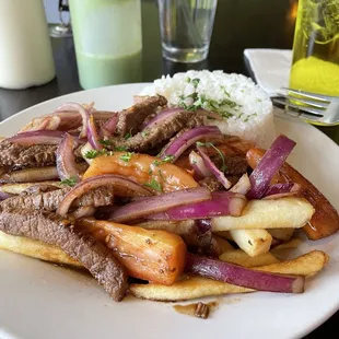 Lomo saltado