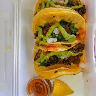 Regular carne asada taco w/everything on it.