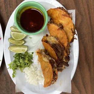 Quesabirria tacos