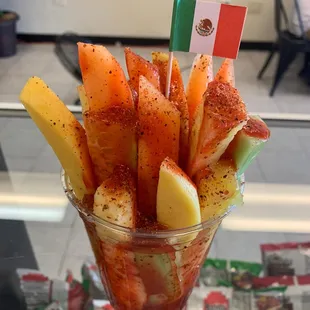 PICO DE GALLO CON CHAMOY, LIMON Y TAJIN