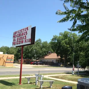 El Barbas sign