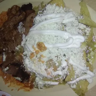 Chilaquiles Verdes con bistek