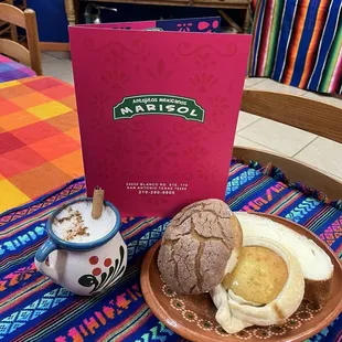 Hot chocolate  y panito