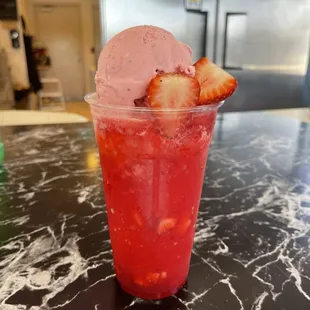 Obispo shaved ice with ice cream