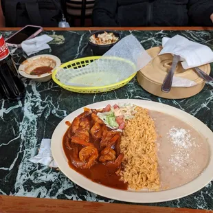 a plate of mexican food