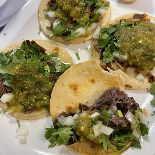 Tacos de buche y cabeza