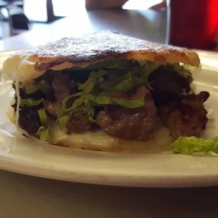 Arepa con Carne