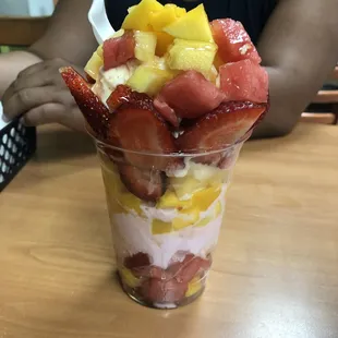 Sandy Loko? Fruit with 2 scoops of ice cream