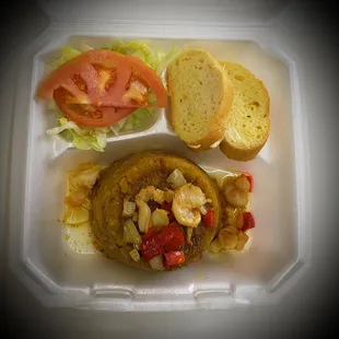 Mofongo con Camarones al Ajillo