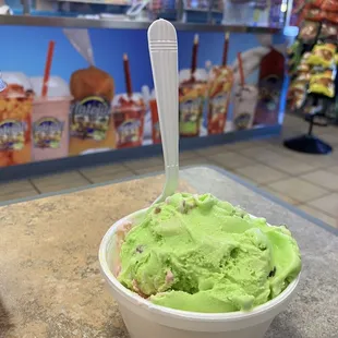Pistachio ice cream