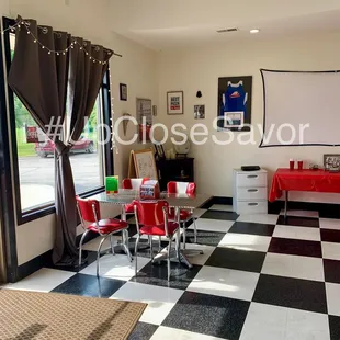 Front entry and some dining. 7/2022 #UpCloseSavor