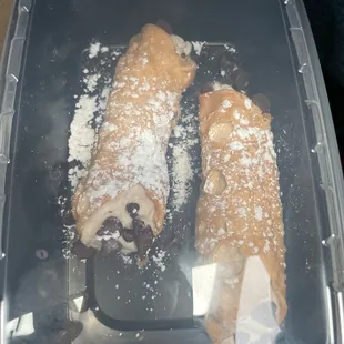 Cannolis