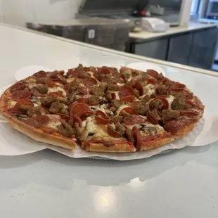 Founders Founder's Favorite Pizza