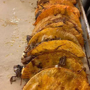 a tray of tacos